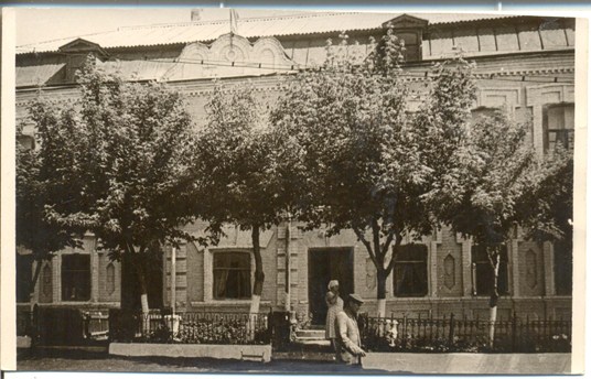 Здание Аксайского райсовета 1960